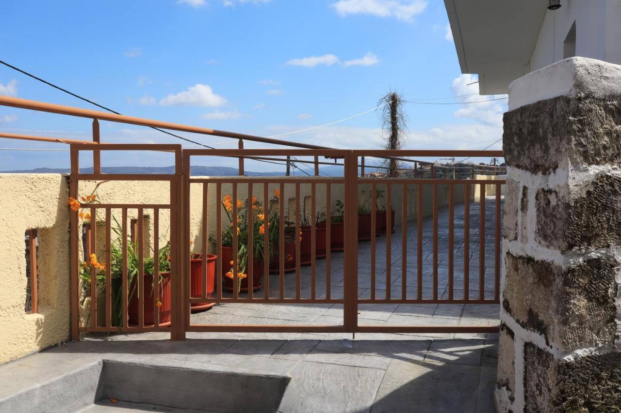 Romanza Kournás Exterior foto